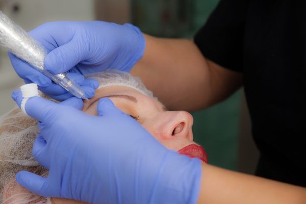 Micropigmentación de Cejas